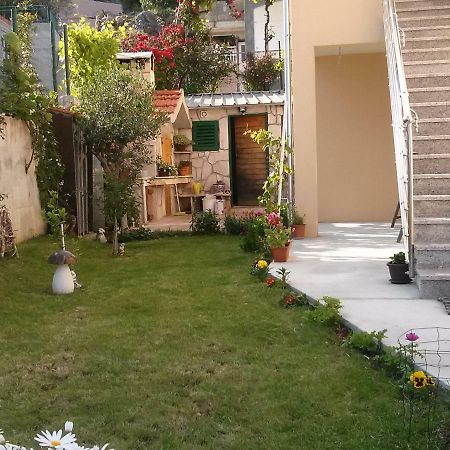 Apartments Anaivana Trogir Exterior photo