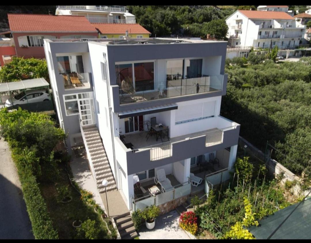 Apartments Anaivana Trogir Exterior photo