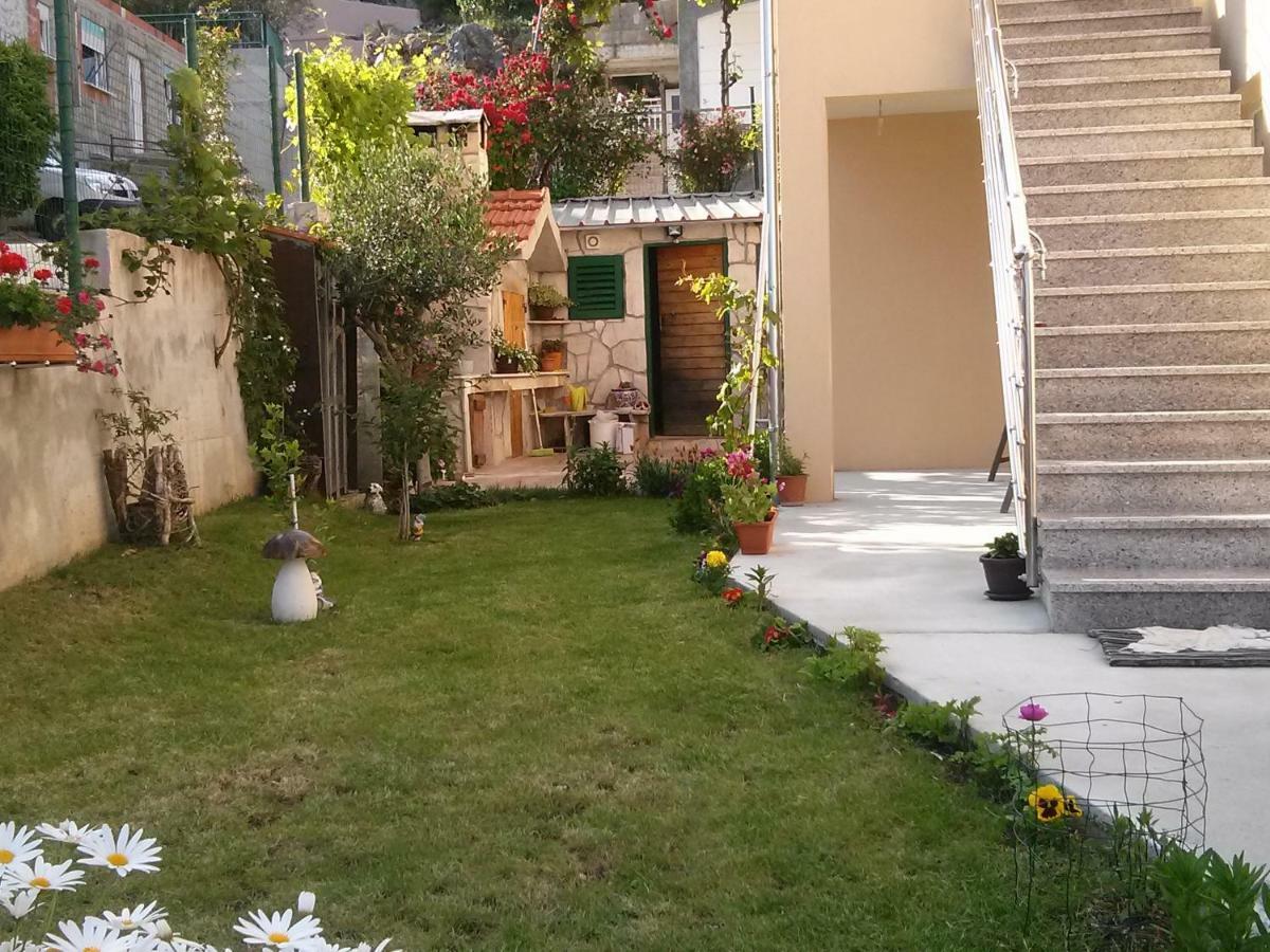 Apartments Anaivana Trogir Exterior photo